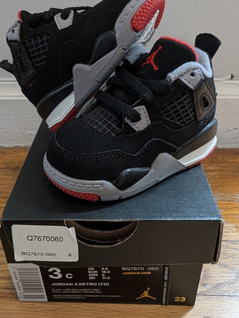 Jordan Toddler Retro 4 Size 3C Black/Red/Gray Sneakers